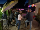 ...hier gepaart mit lässiger Stehhaltung ...hier gepaart mit lässiger Stehhaltung